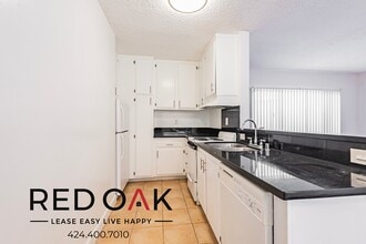 1545 N Bronson Ave in Los Angeles, CA - Building Photo - Building Photo