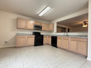 15407 Western Skies Dr in Houston, TX - Building Photo - Building Photo