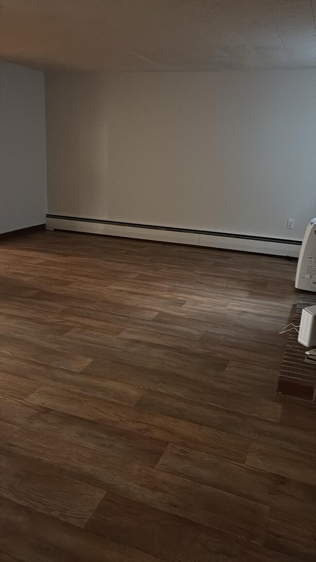 1013 S Potomac St, Unit 3 in Hagerstown, MD - Foto de edificio - Building Photo