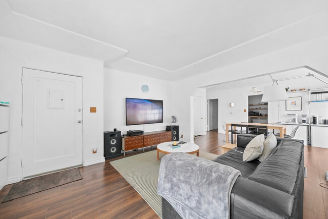 5173 Pickford St in Los Angeles, CA - Building Photo - Building Photo