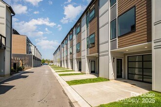 1225 Minter Pl in Charlotte, NC - Building Photo - Building Photo