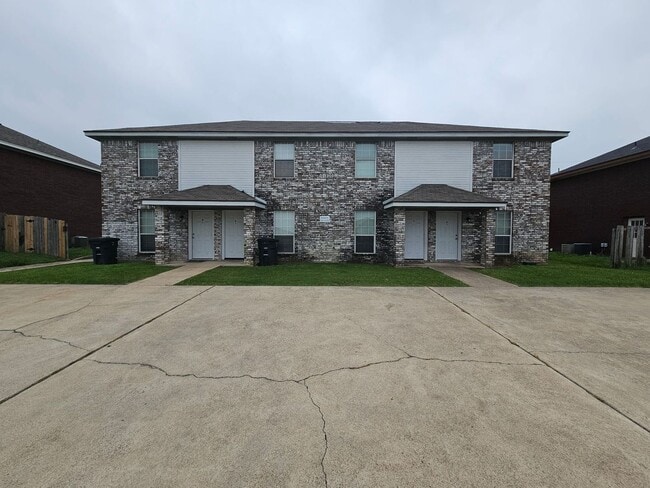 property at 4100 Gus Dr