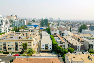 1540 N Formosa Ave in Los Angeles, CA - Building Photo - Building Photo