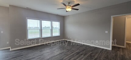 8792 Elmont Cv in Fort Wayne, IN - Building Photo - Building Photo