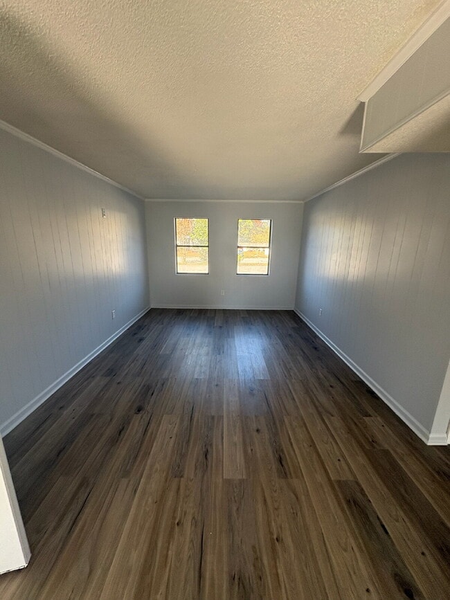 212 Zack Cir in Jacksonville, NC - Building Photo - Building Photo