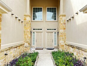 1101 E Parmer Ln in Austin, TX - Foto de edificio - Building Photo