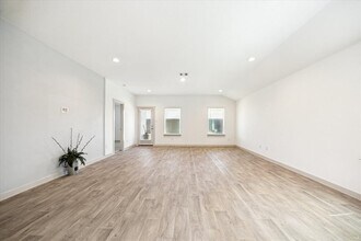 8115 Brahman Ln in Arcola, TX - Building Photo - Building Photo