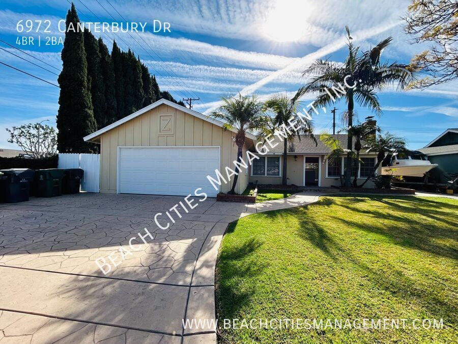 6972 Canterbury Dr in Huntington Beach, CA - Building Photo