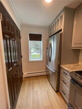 10 Evergreen Pl in Rocky Hill, CT - Building Photo - Building Photo