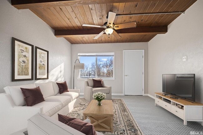 property at 695 Denslowe Dr