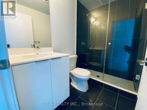 30-4030 Shore Breeze Dr in Toronto, ON - Building Photo - Building Photo
