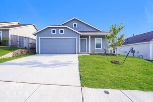 10132 Dalgreen Cir in Fort Worth, TX - Building Photo