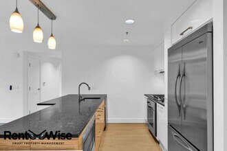 631 Folsom St in San Francisco, CA - Building Photo - Building Photo