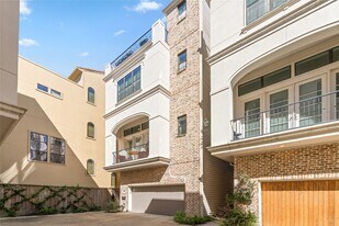 6018 Maxie St in Houston, TX - Building Photo