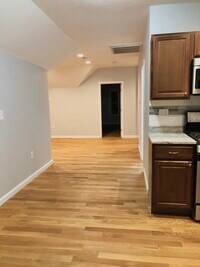 1150 Main St, Unit 3 photo'