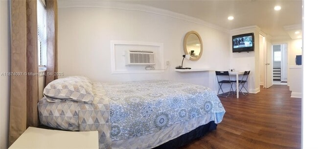 property at 1030 S 62nd Ave