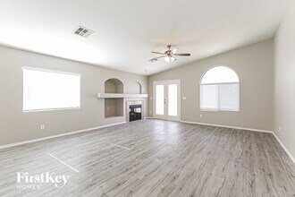 5217 N Painted Pebble St in North Las Vegas, NV - Building Photo - Building Photo
