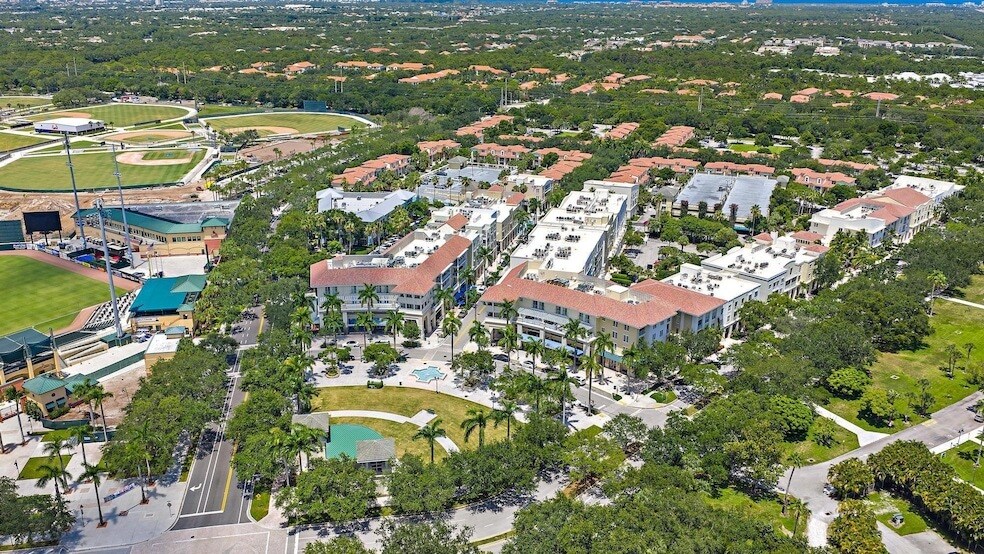 1200 Town Center Dr, Unit 203 in Jupiter, FL - Building Photo