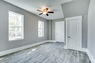 810 Maltby St in Houston, TX - Foto de edificio - Building Photo