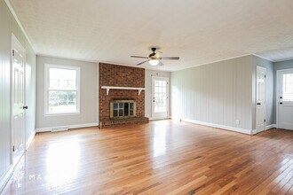 118 Newgate Dr in Simpsonville, SC - Building Photo - Building Photo