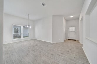 19310 Young Oak St in Spring, TX - Building Photo - Building Photo