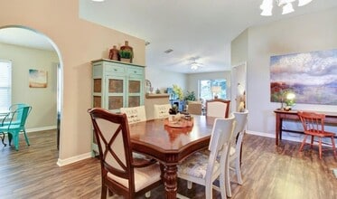 90 Reeding Ridge Dr E in Jacksonville, FL - Foto de edificio - Building Photo