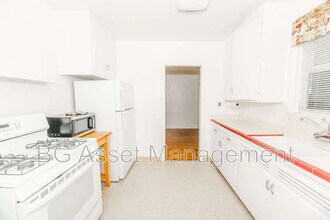 846 York St in Oakland, CA - Building Photo - Building Photo