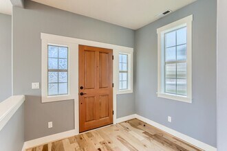 7584 NE Shorter St in Hillsboro, OR - Building Photo - Building Photo