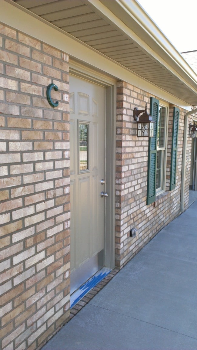 3290 Buckland Square, Unit B