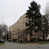 Broughton Manor Apartments