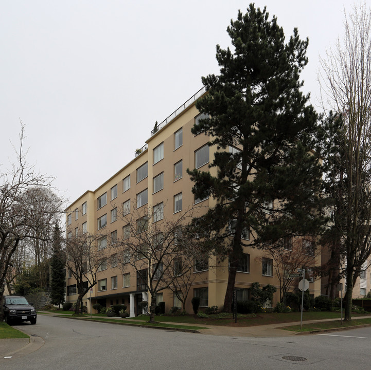 Broughton Manor in Vancouver, BC - Building Photo