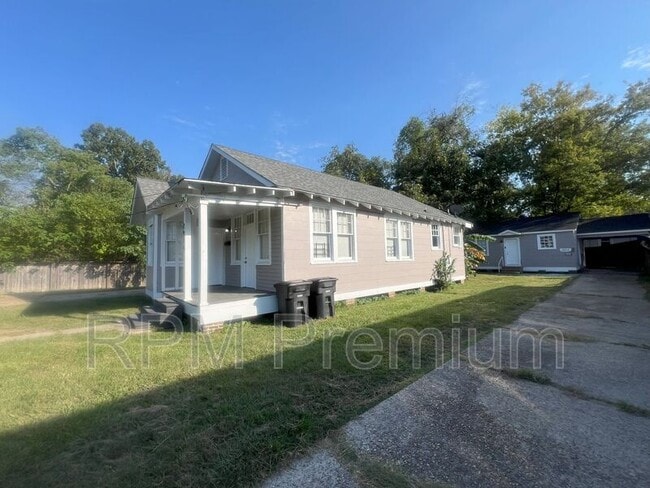 2914 Convention St in Baton Rouge, LA - Building Photo - Building Photo