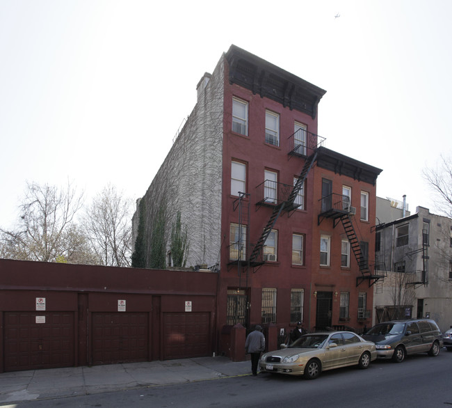 187 Bond St in Brooklyn, NY - Foto de edificio - Building Photo