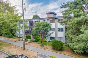 1949 W 5th Ave in Vancouver, BC - Building Photo