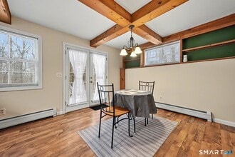 15 Indian Hill Ln in Newtown, CT - Building Photo - Building Photo