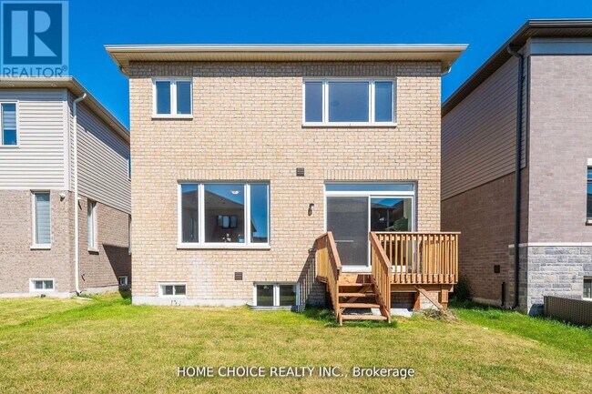143 Terry Fox Dr in Barrie, ON - Building Photo - Building Photo