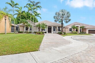 1533 Cardinal Way in Weston, FL - Building Photo - Building Photo