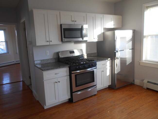 112 Kimball St in Providence, RI - Building Photo - Building Photo
