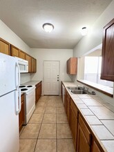 118 Sandstone Dr-Unit -Unit C in Jarrell, TX - Building Photo - Building Photo