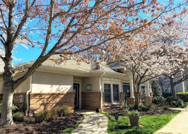 12012 Taliesin Pl in Reston, VA - Building Photo - Building Photo