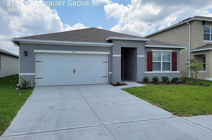 2751 Grandbury Grove Rd in Lakeland, FL - Building Photo