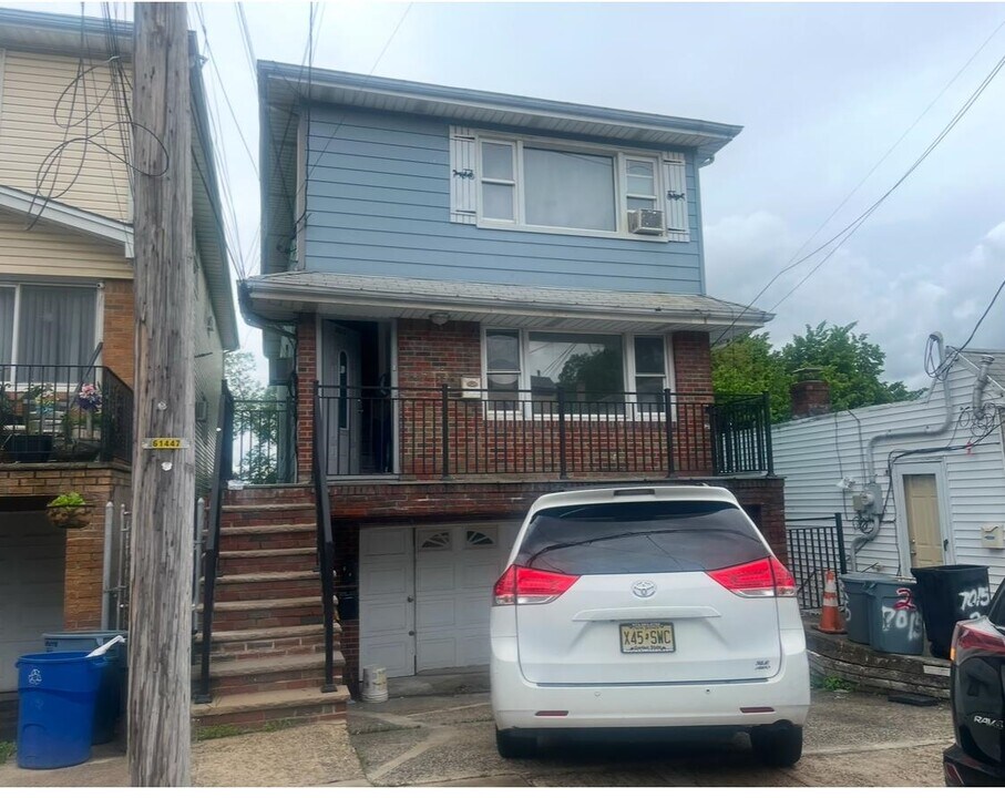7015 Grand Ave in North Bergen, NJ - Building Photo