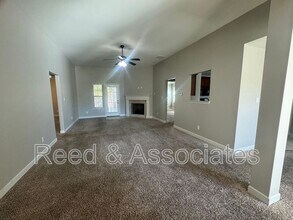 1369 Switzer Dr in Southaven, MS - Building Photo - Building Photo