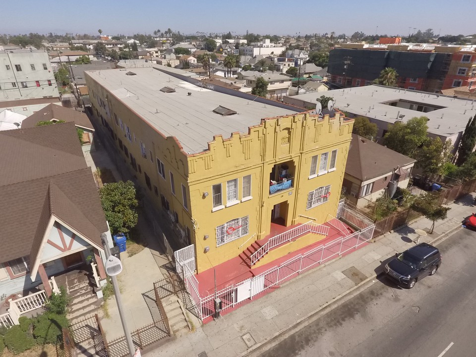 138 N Soto St in Los Angeles, CA - Building Photo