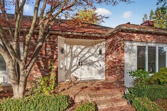 860 Monte Rosa Dr in Menlo Park, CA - Building Photo - Building Photo