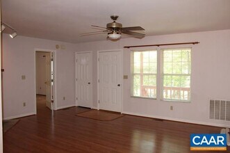 359 Jefferson Dr in Palmyra, VA - Building Photo - Building Photo