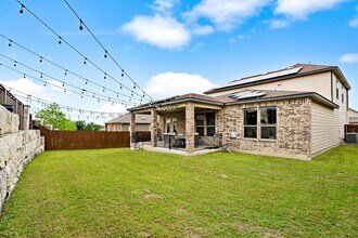 7300 Ondantra Bnd in Austin, TX - Building Photo - Building Photo