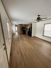 25 John Ln in Beacon, NY - Foto de edificio - Building Photo