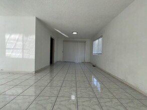 11384 Campus St in Loma Linda, CA - Building Photo - Building Photo