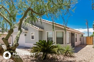 1815 E Hamel Way in Phoenix, AZ - Building Photo